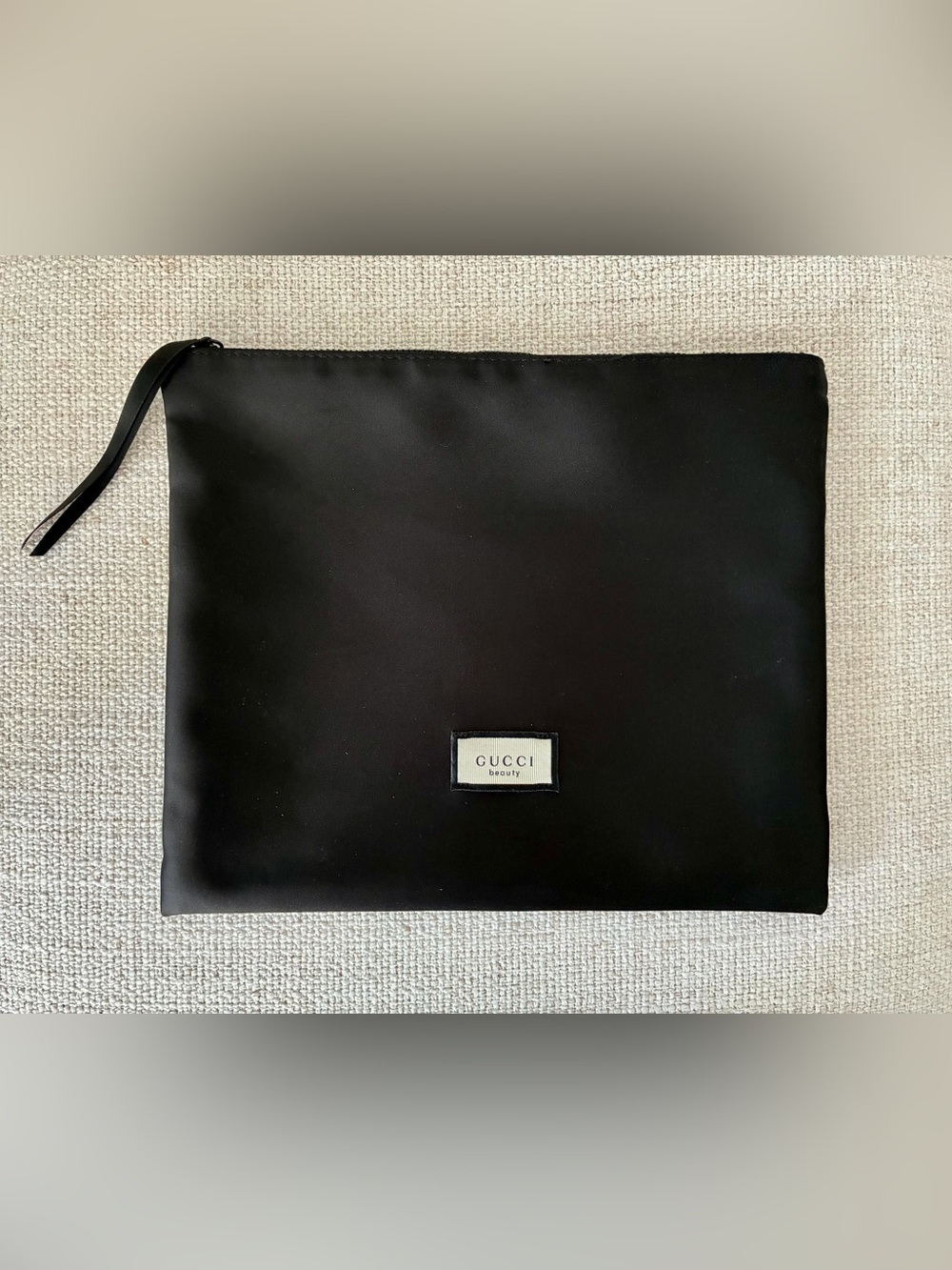New Gucci Beauty Lush Black Satin Cosmetic Pouch with Canvas Cream Logo Patch